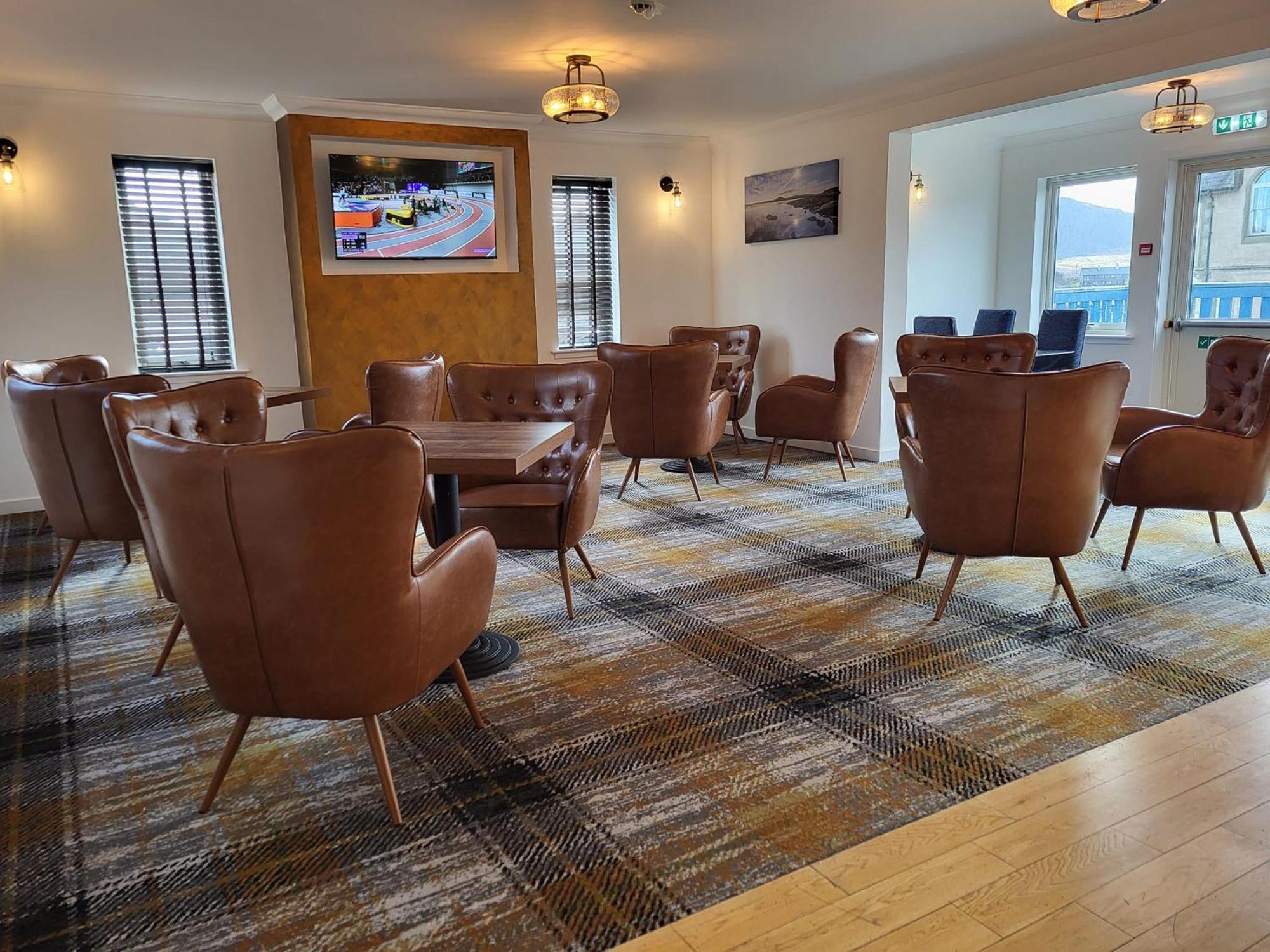 Hamersay Hotel Lochmaddy Bagian luar foto